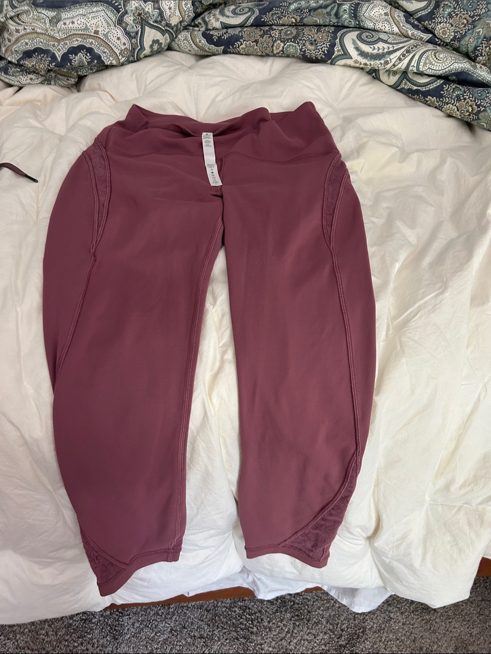 lululemon athletica Women's Capri Leggings in Plum Berry